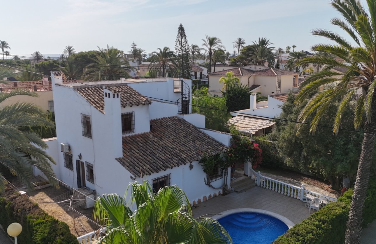 Resale - Villa -
Cabo Roig - Costa Blanca