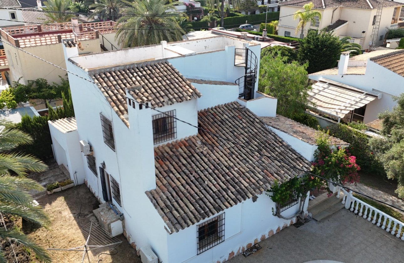 Resale - Villa -
Cabo Roig - Costa Blanca