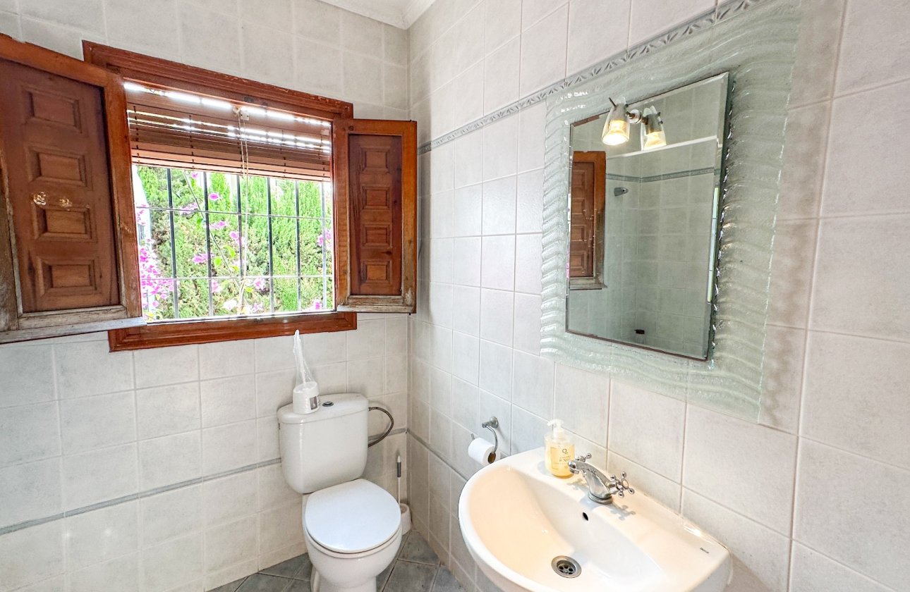 Resale - Villa -
Cabo Roig - Costa Blanca