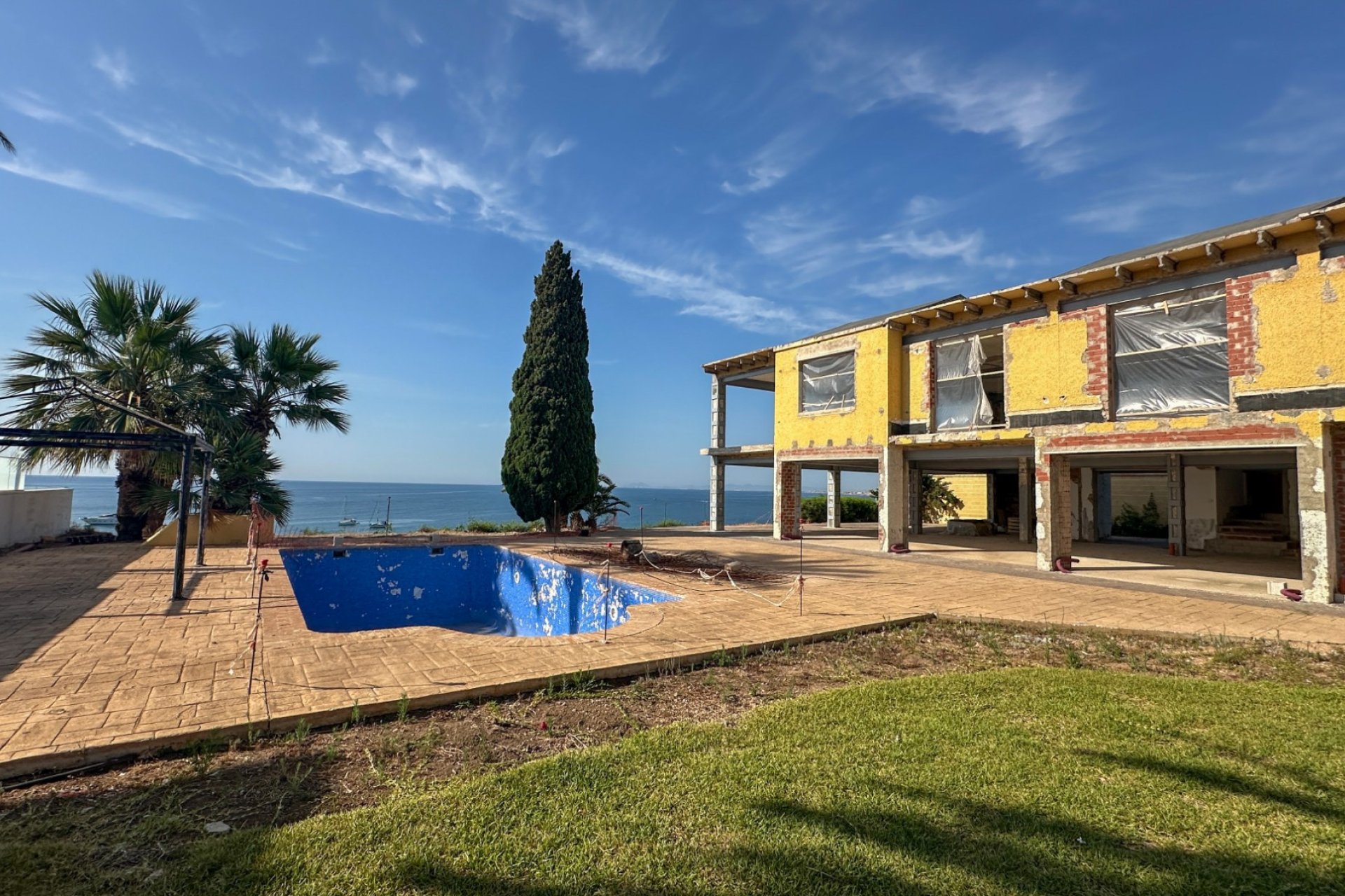 Resale - Villa -
Cabo Roig - Costa Blanca