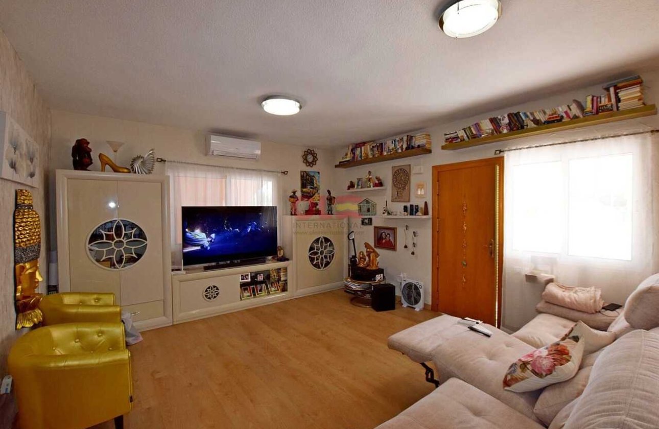 Resale - Villa -
Cabo Roig - Costa Blanca