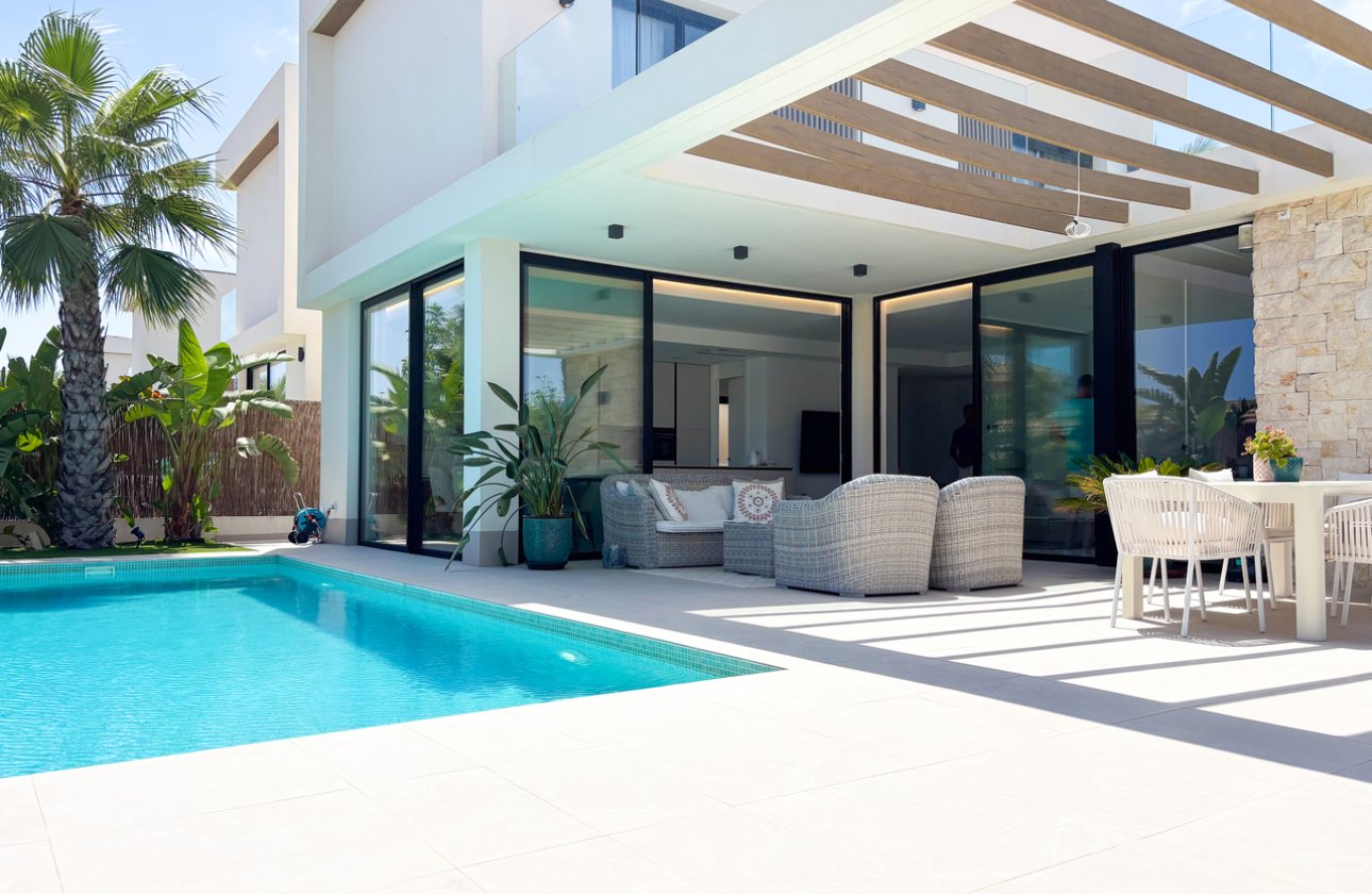 Resale - Villa -
Cabo Roig - Costa Blanca