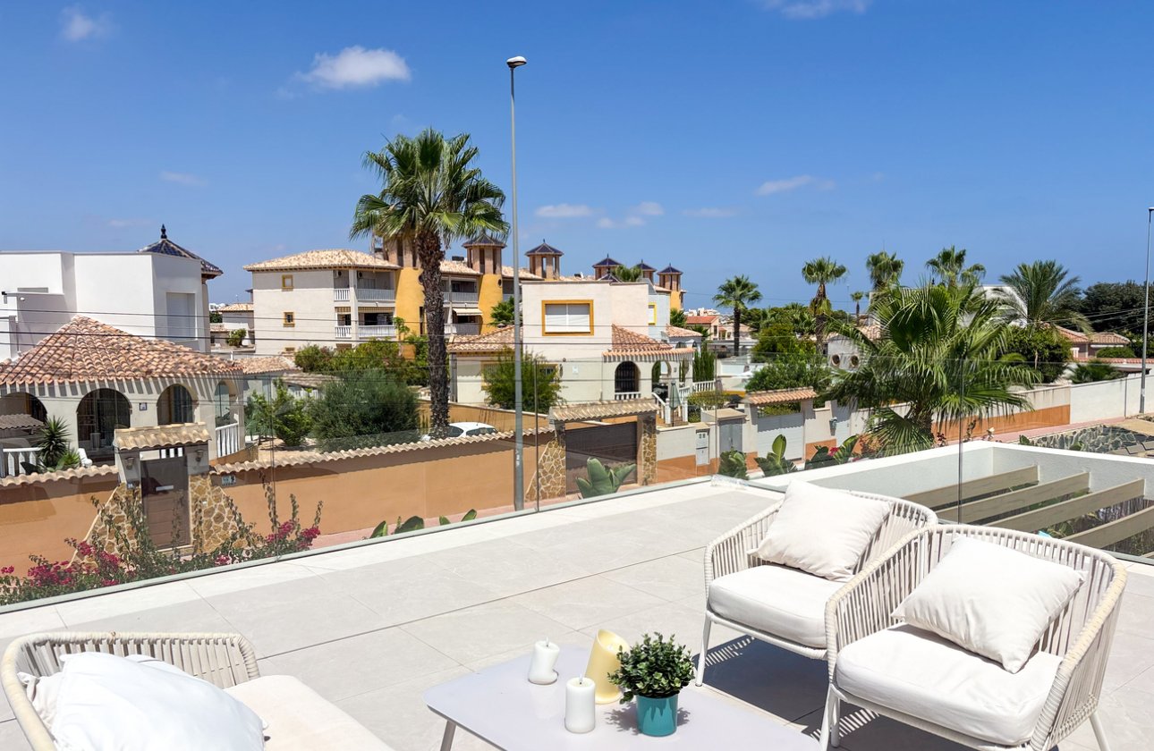 Resale - Villa -
Cabo Roig - Costa Blanca
