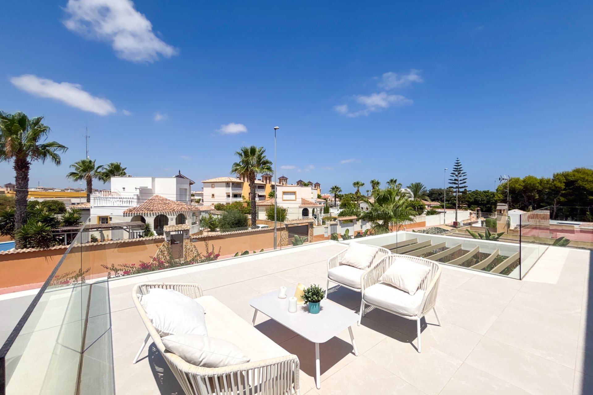 Resale - Villa -
Cabo Roig - Costa Blanca