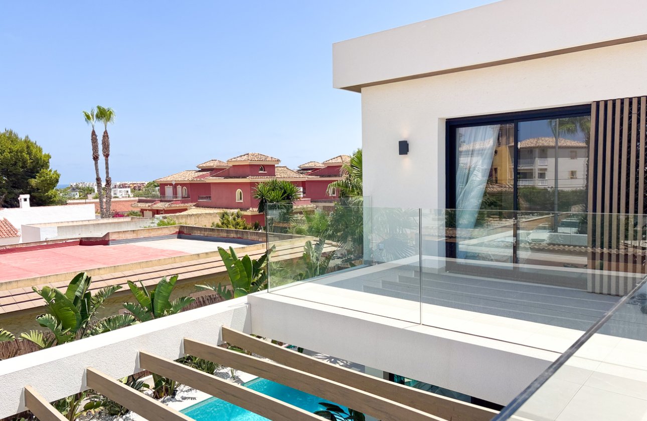 Resale - Villa -
Cabo Roig - Costa Blanca
