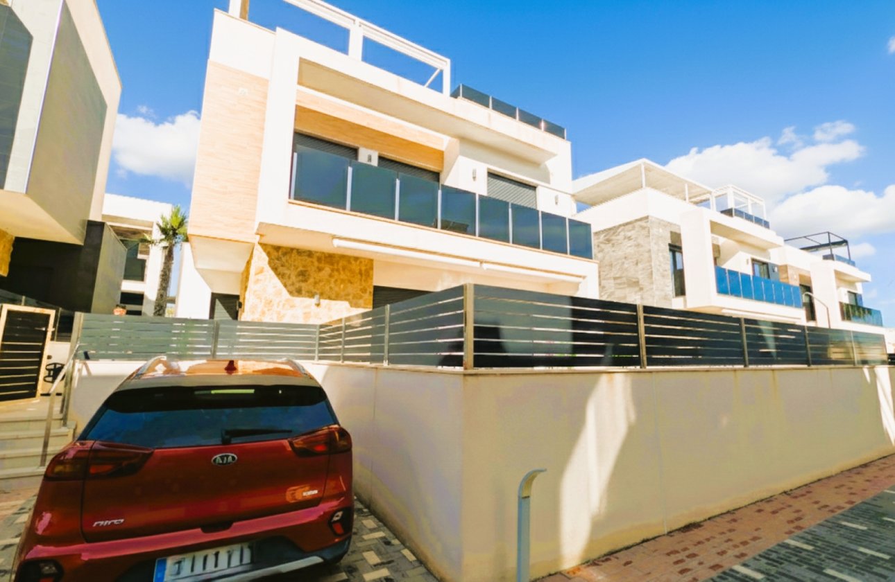 Resale - Villa -
Cabo Roig - Costa Blanca