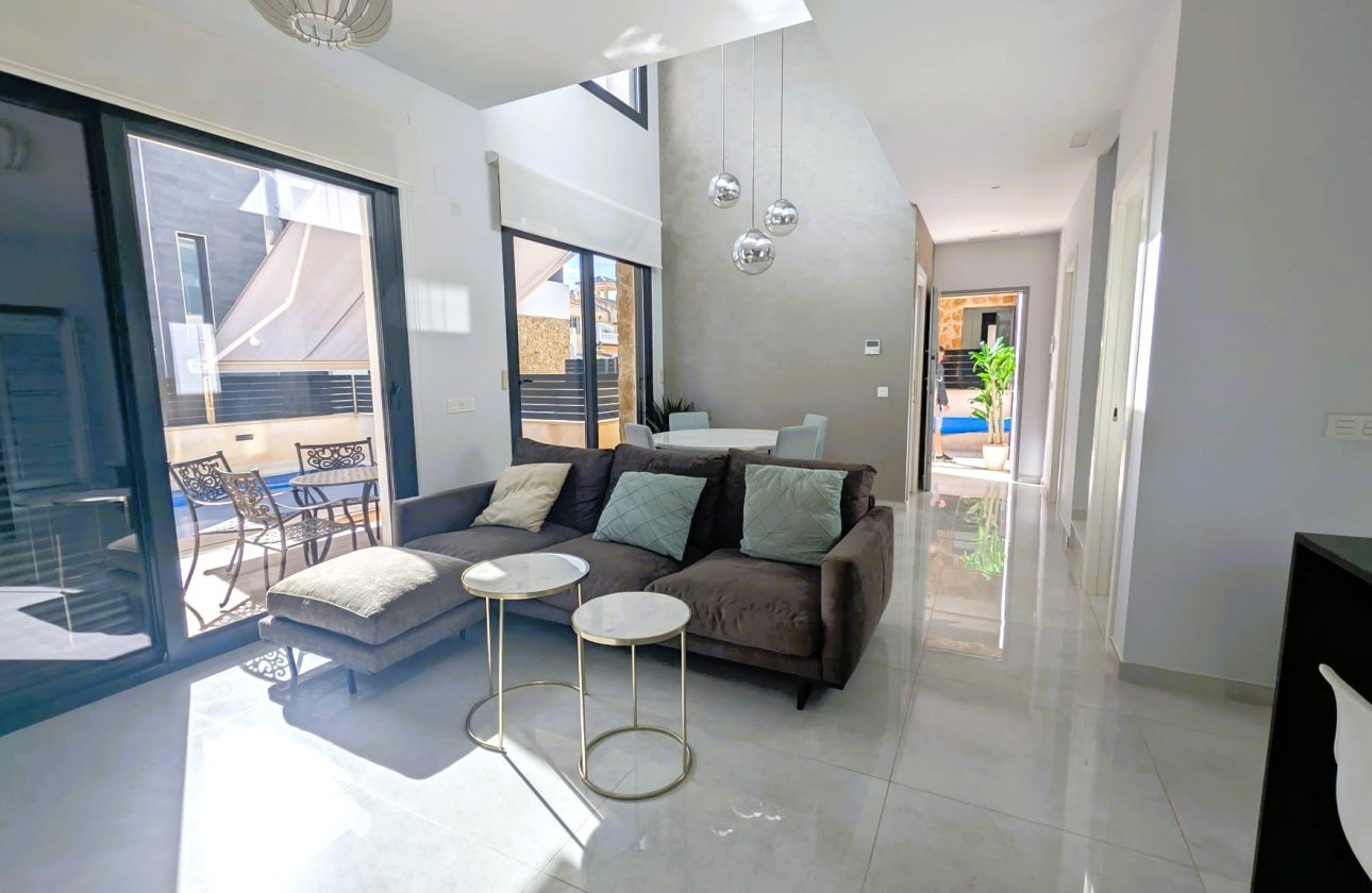 Resale - Villa -
Cabo Roig - Costa Blanca