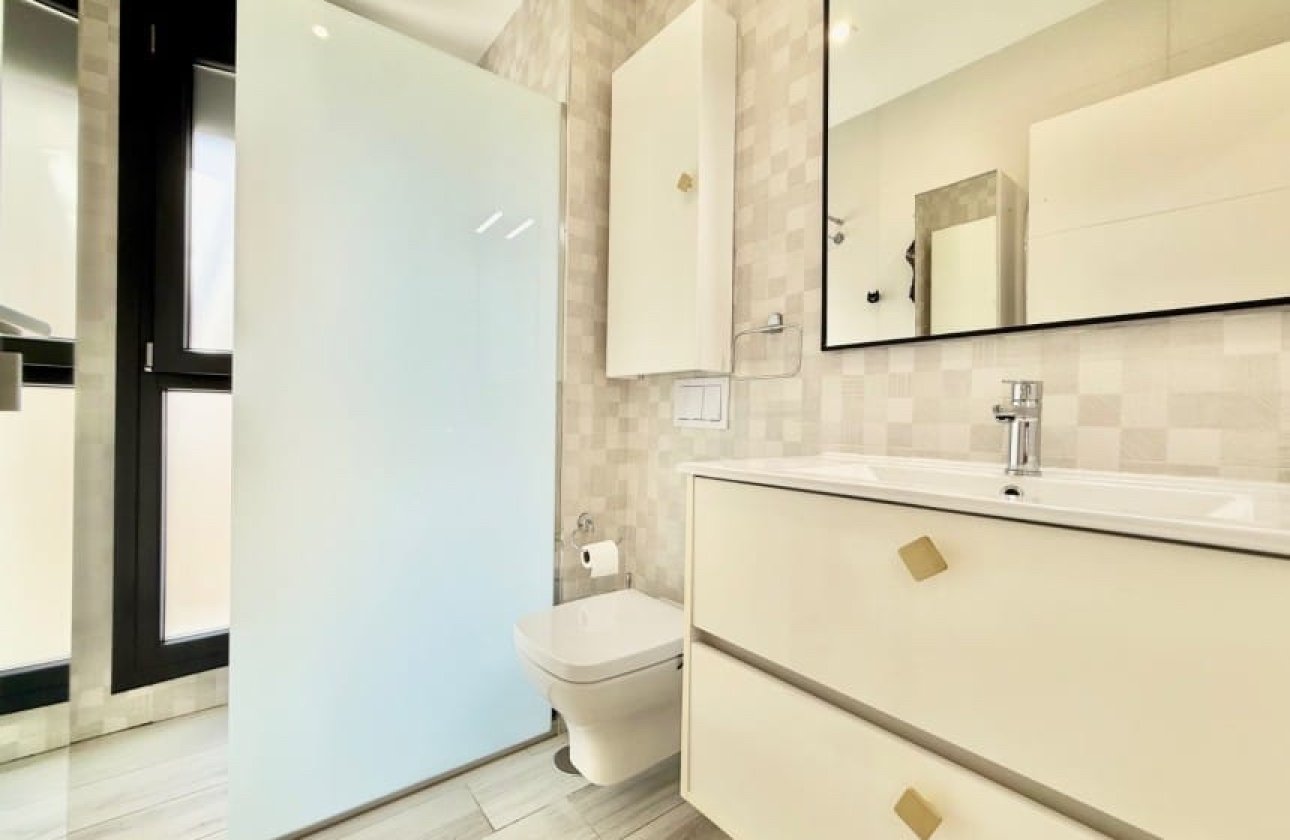 Resale - Villa -
Cabo Roig - Costa Blanca
