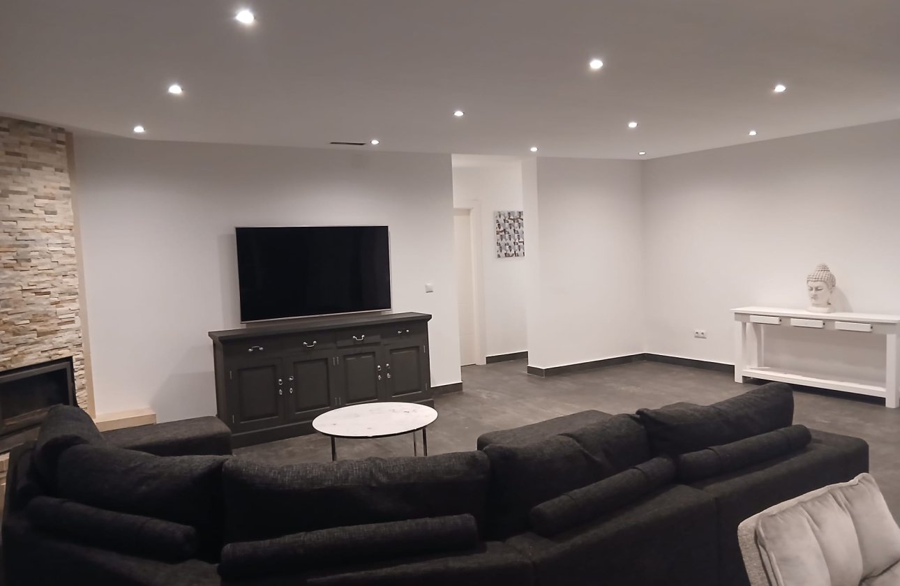 Resale - Villa -
Cabo Roig - Costa Blanca