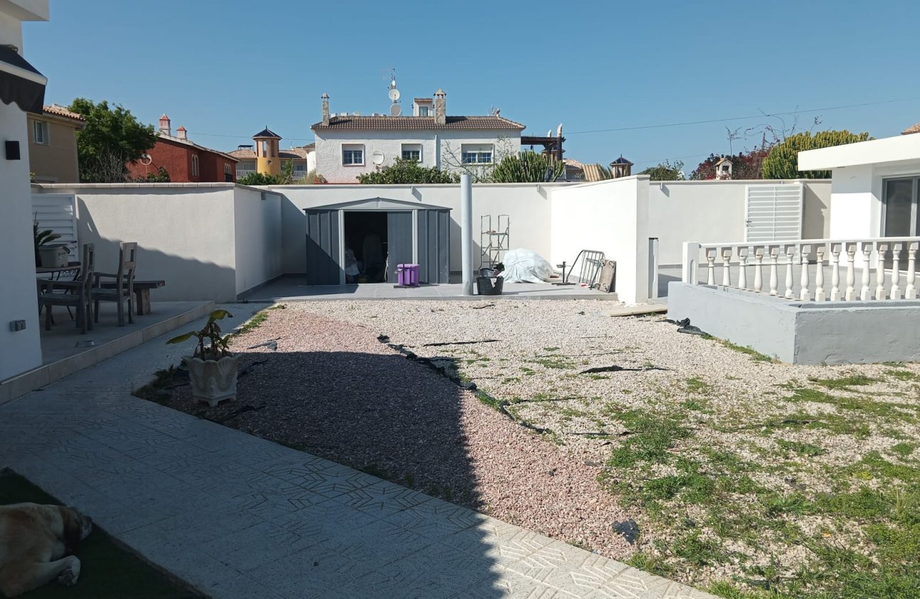 Resale - Villa -
Cabo Roig - Costa Blanca