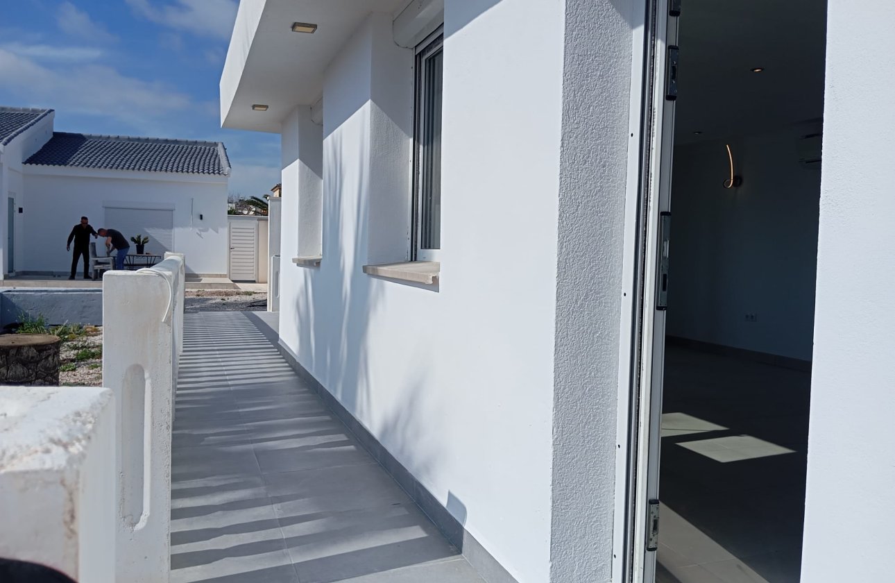 Resale - Villa -
Cabo Roig - Costa Blanca