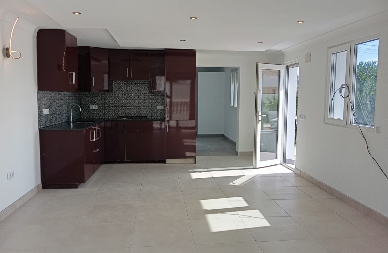 Resale - Villa -
Cabo Roig - Costa Blanca