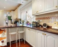 Resale - Villa -
Cabo Roig - Muy Cerca De La Playa