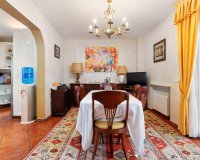 Resale - Villa -
Cabo Roig - Muy Cerca De La Playa