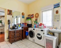 Resale - Villa -
Cabo Roig - Muy Cerca De La Playa