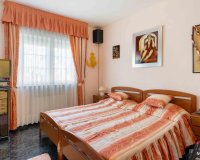 Resale - Villa -
Cabo Roig - Muy Cerca De La Playa