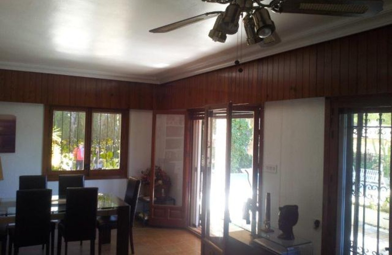 Resale - Villa -
Campoamor - Costa Blanca