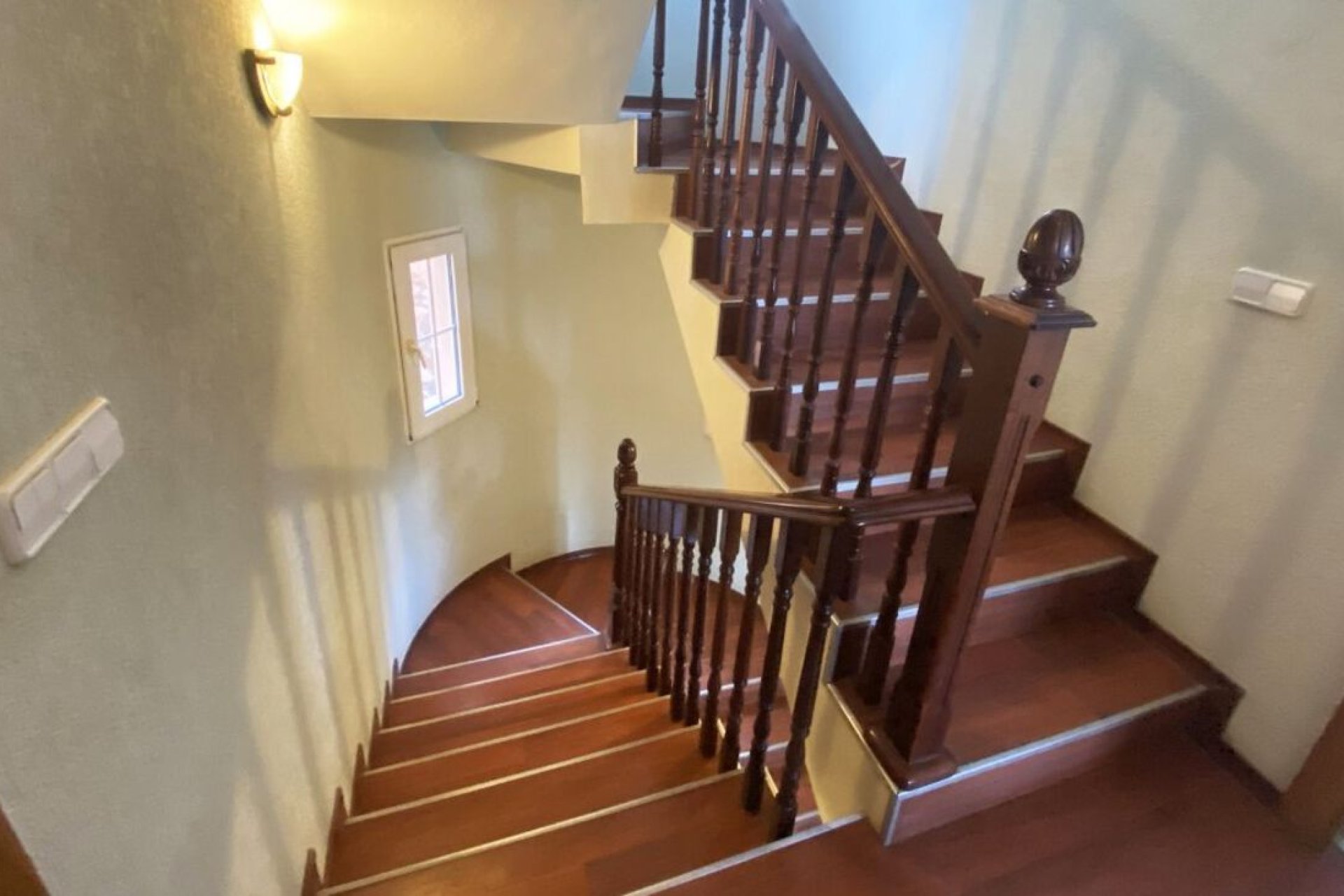 Resale - Villa -
Campoamor - Costa Blanca