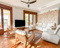 Resale - Villa -
Campoamor - Costa Blanca