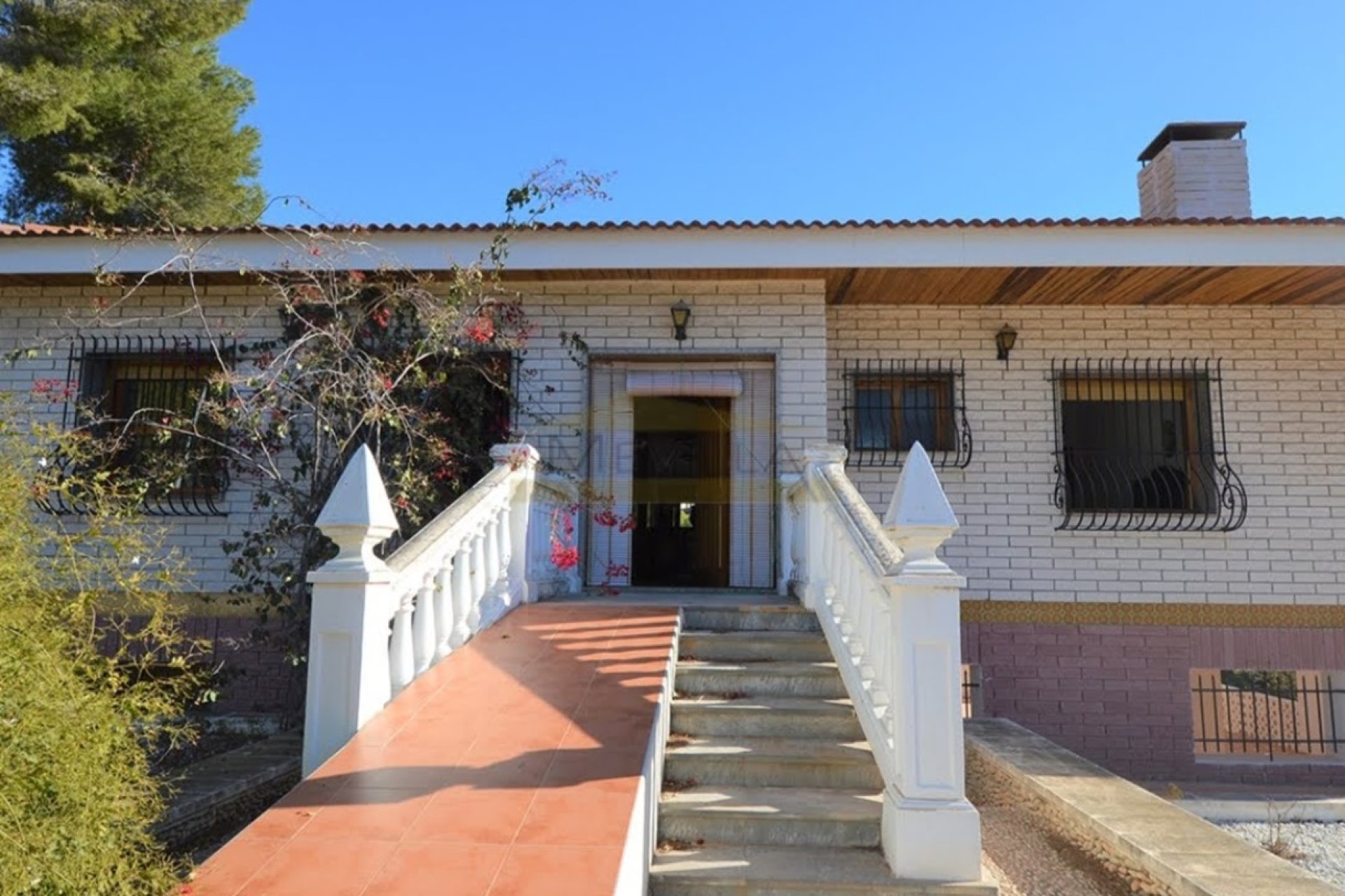 Resale - Villa -
Campoamor - Costa Blanca