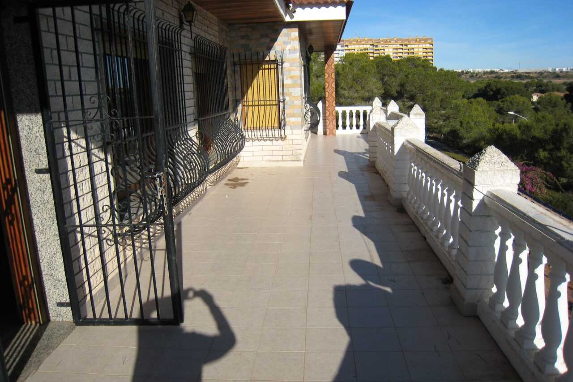 Resale - Villa -
Campoamor - Costa Blanca