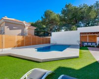 Resale - Villa -
Ciudad De Las Comunicaciones - Costa Blanca