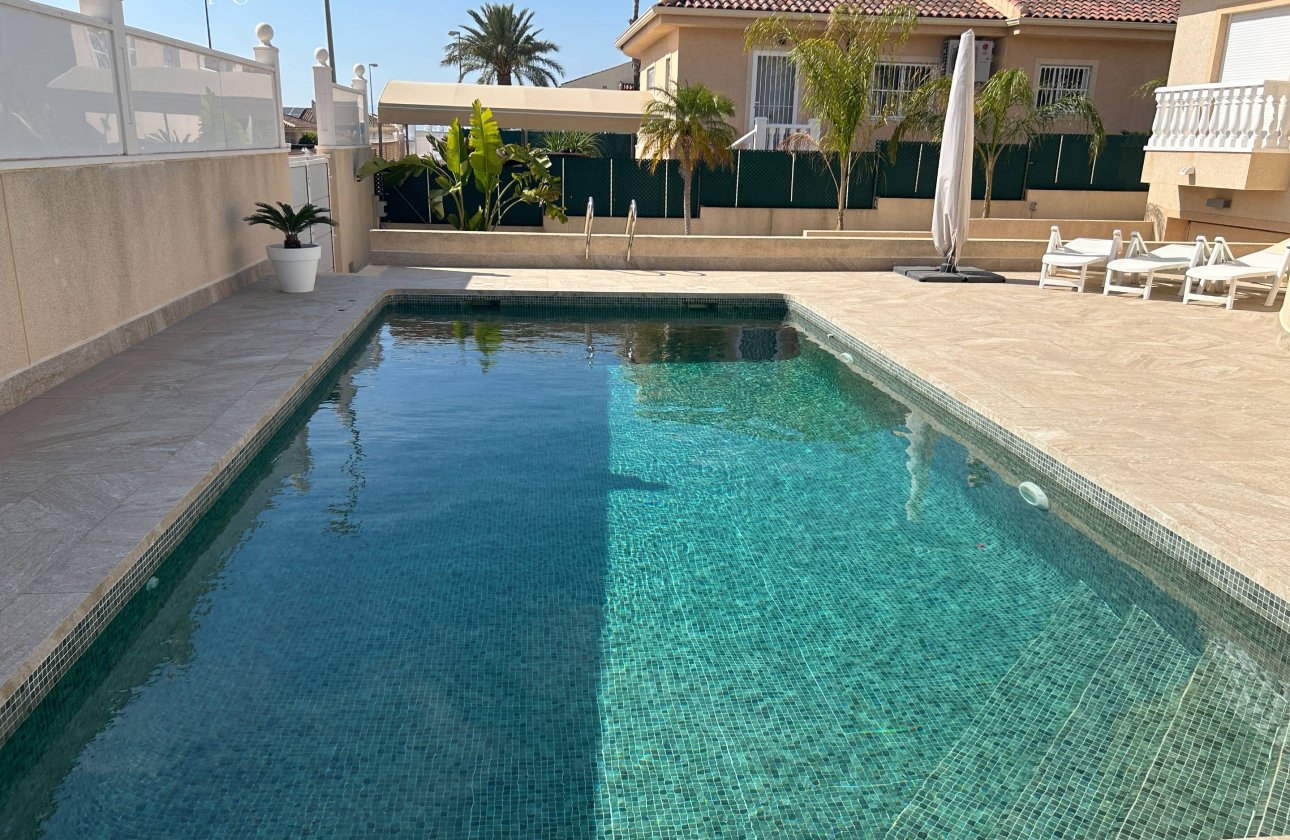 Resale - Villa -
Ciudad Quesada - Benimar