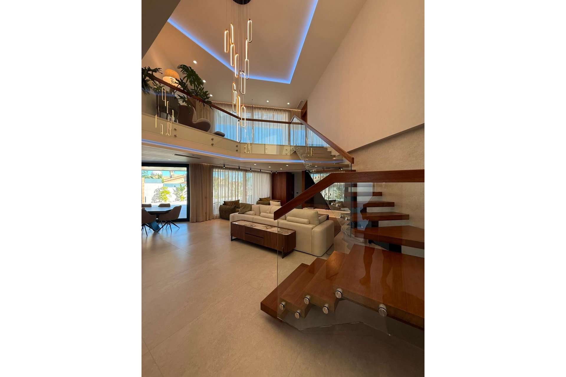 Resale - Villa -
Ciudad Quesada - Centro De La Ciudad Quesada