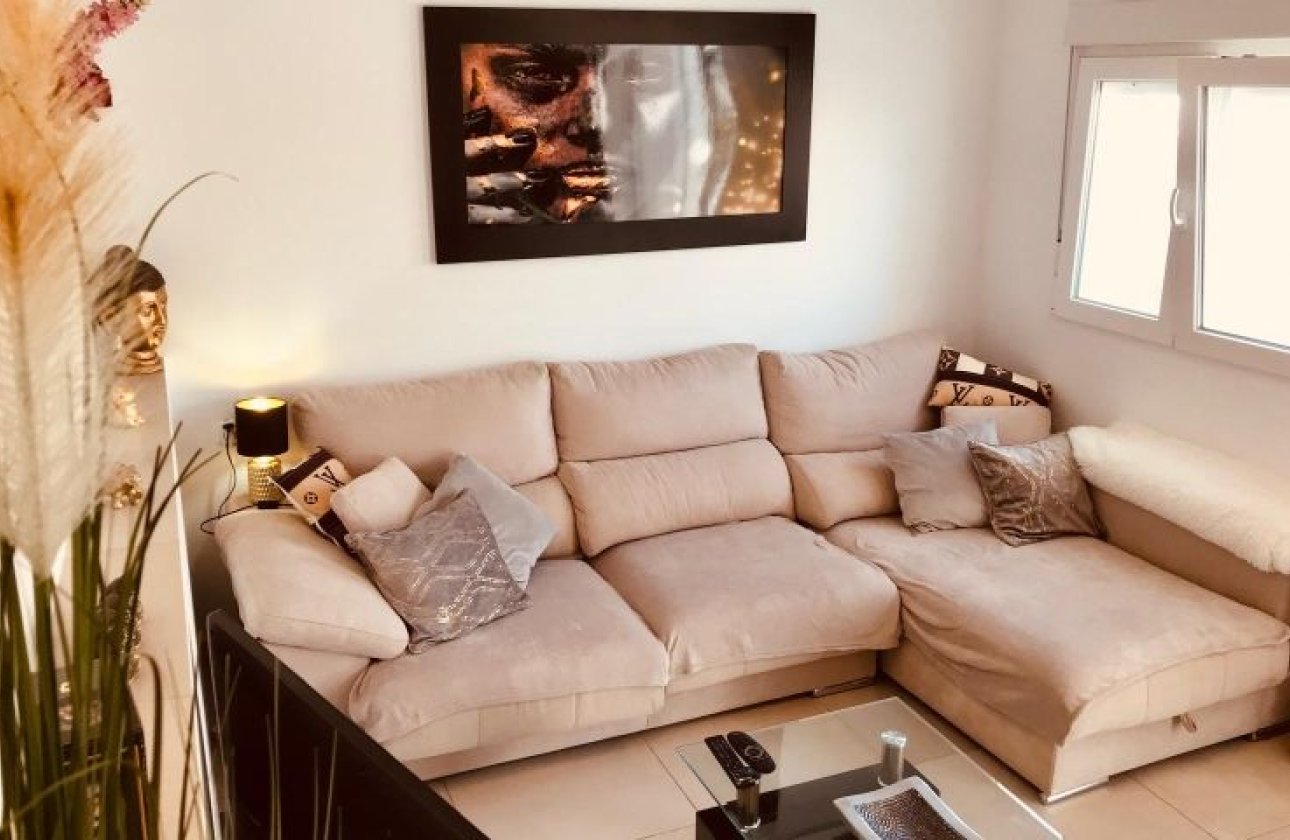 Resale - Villa -
Ciudad Quesada - Costa Blanca