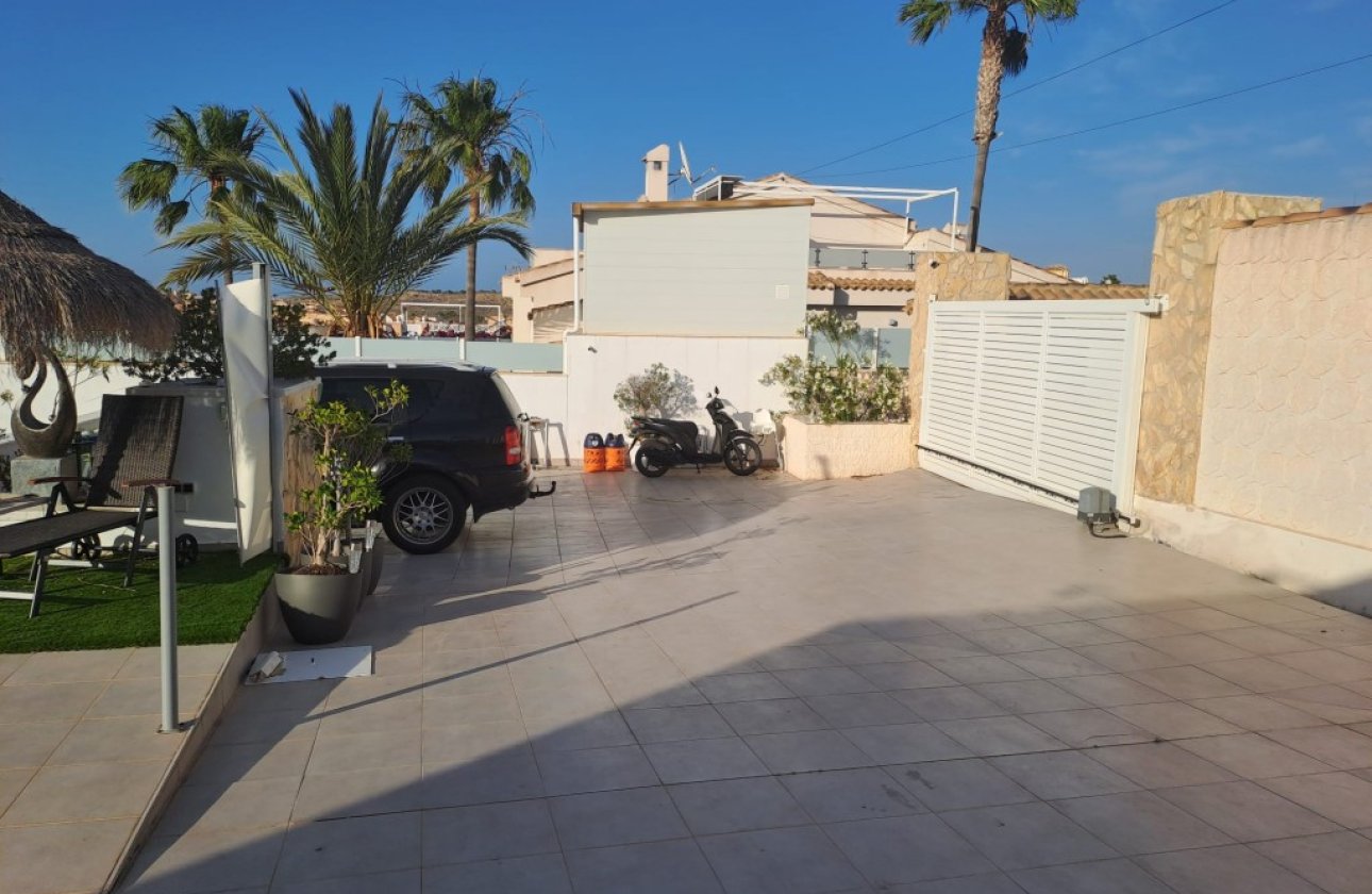 Resale - Villa -
Ciudad Quesada - Costa Blanca