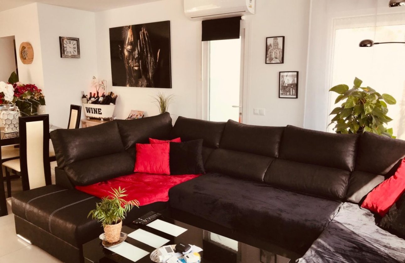 Resale - Villa -
Ciudad Quesada - Costa Blanca