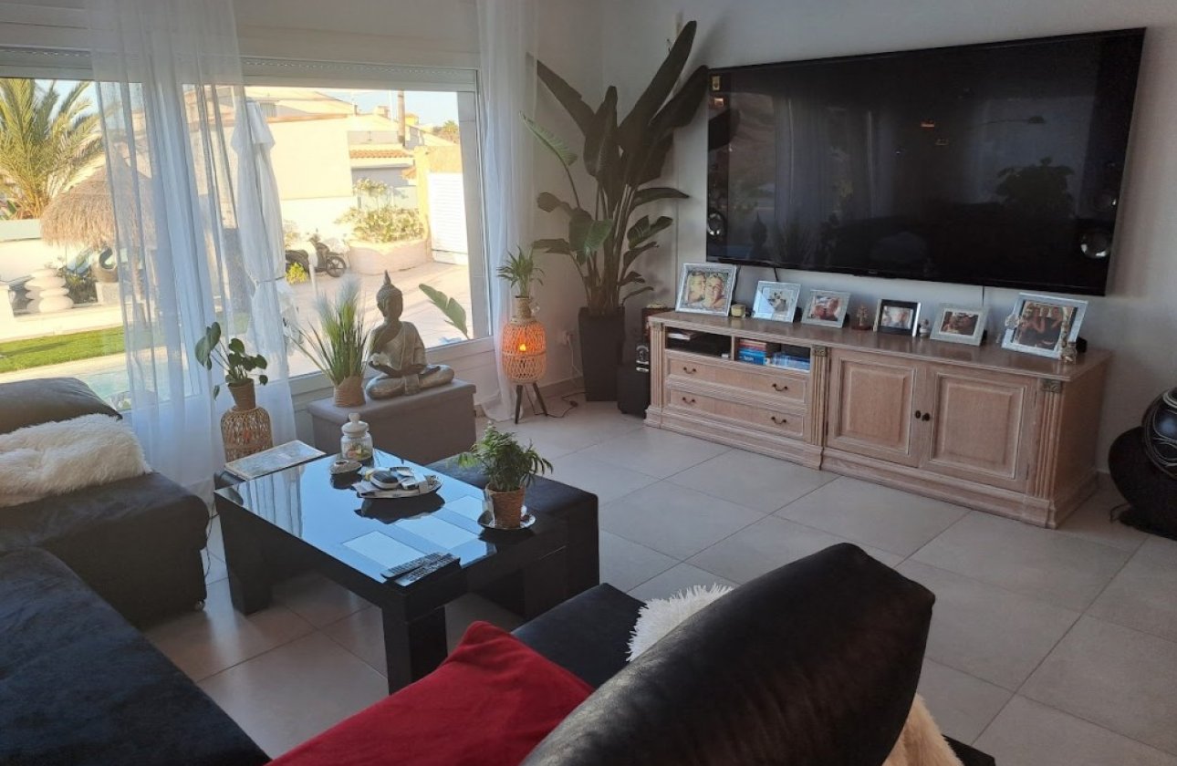 Resale - Villa -
Ciudad Quesada - Costa Blanca