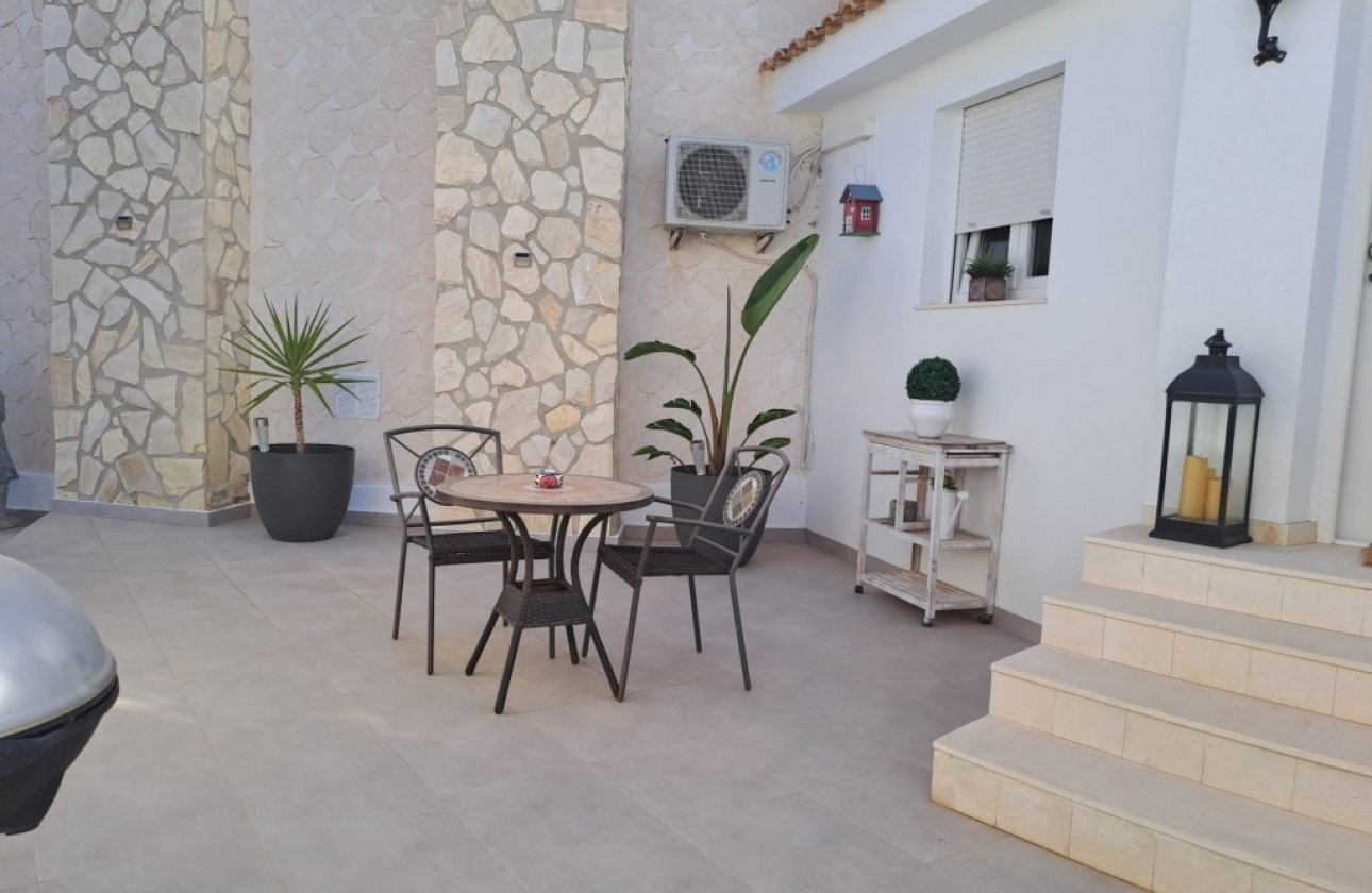 Resale - Villa -
Ciudad Quesada - Costa Blanca