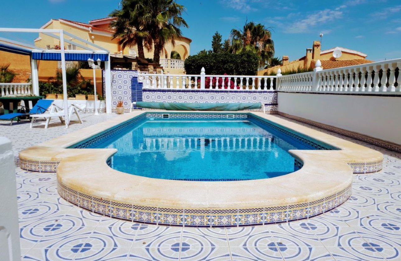 Resale - Villa -
Ciudad Quesada - Costa Blanca