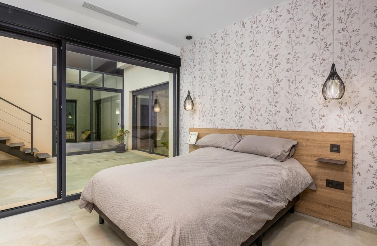 Resale - Villa -
Ciudad Quesada - Costa Blanca