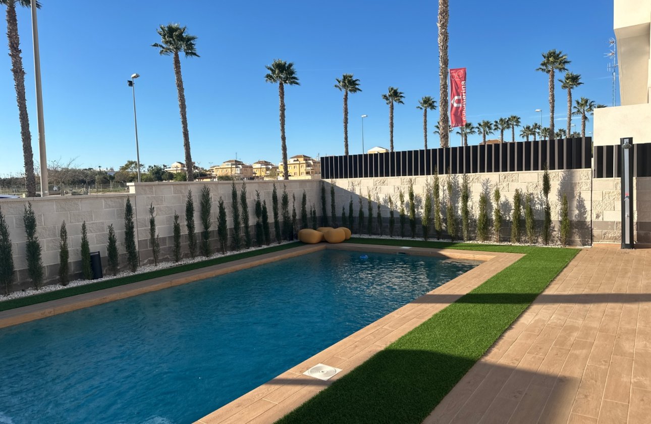 Resale - Villa -
Ciudad Quesada - Costa Blanca