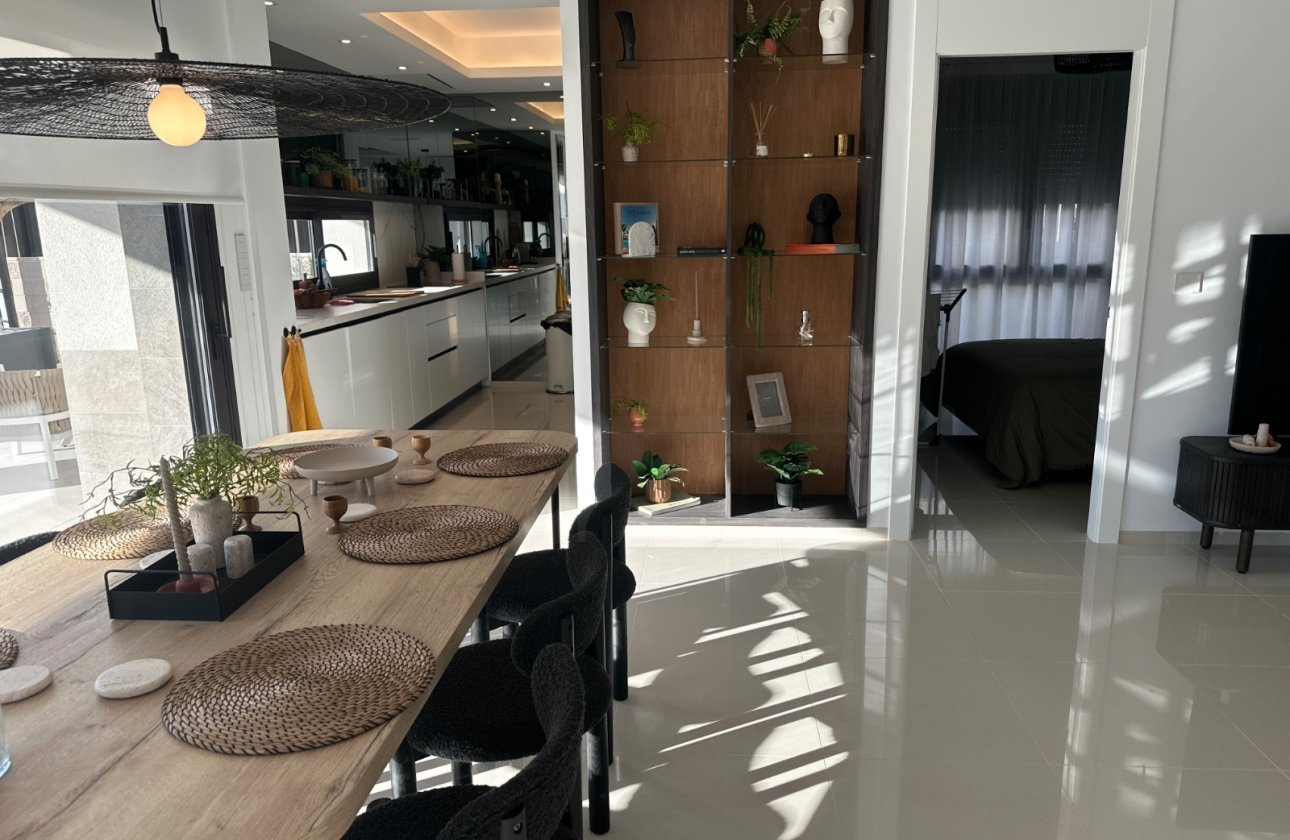 Resale - Villa -
Ciudad Quesada - Costa Blanca