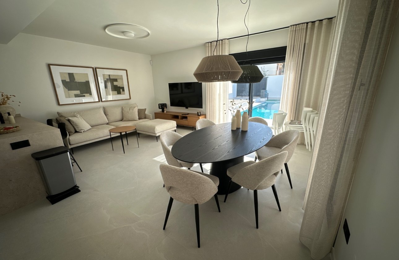 Resale - Villa -
Ciudad Quesada - Costa Blanca