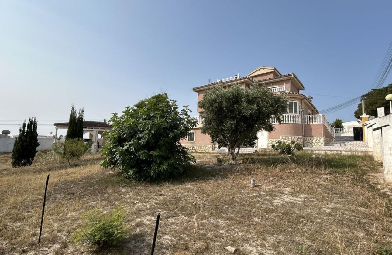 Resale - Villa -
Ciudad Quesada - Costa Blanca