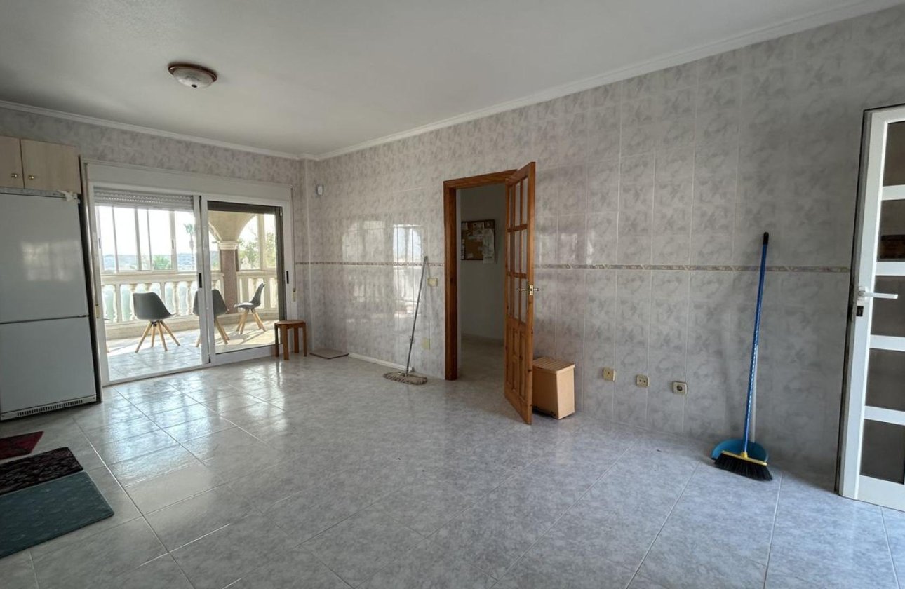 Resale - Villa -
Ciudad Quesada - Costa Blanca
