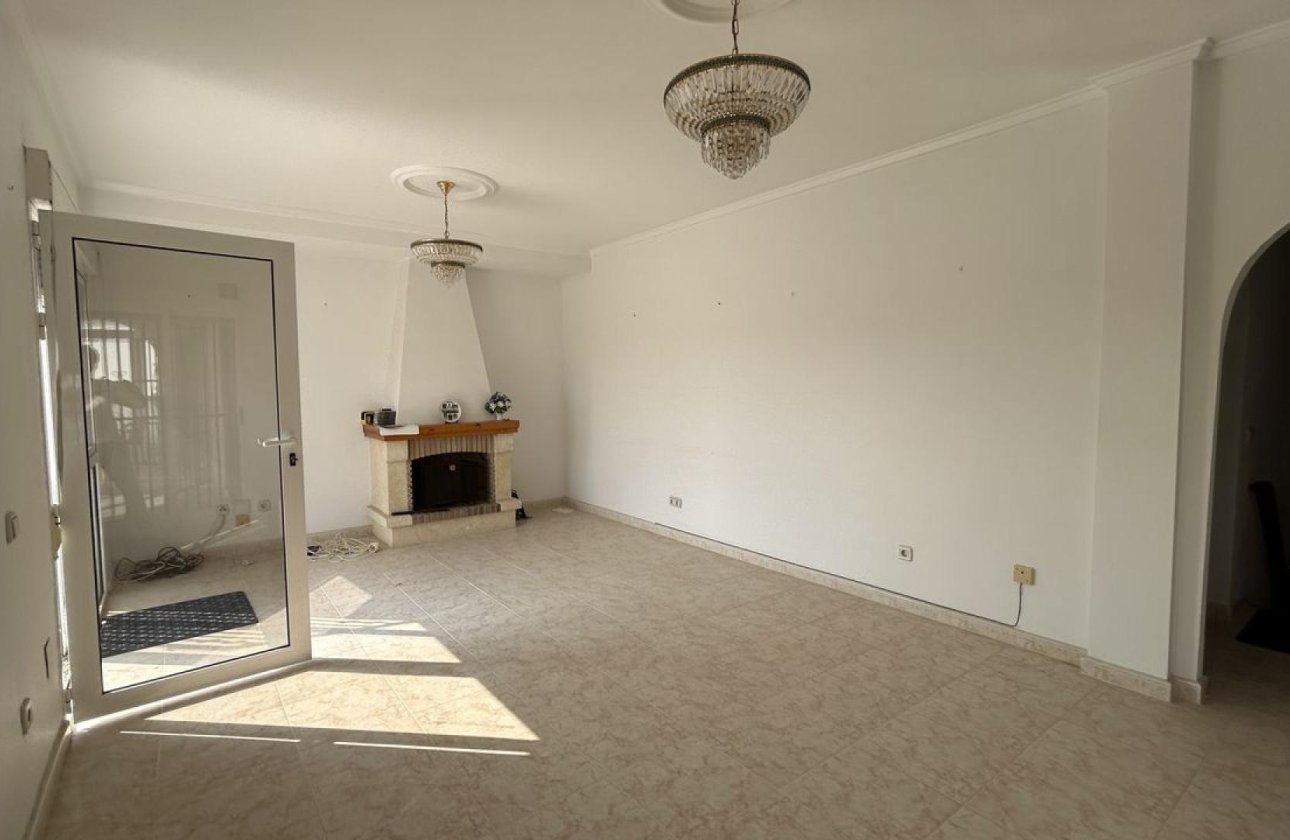 Resale - Villa -
Ciudad Quesada - Costa Blanca