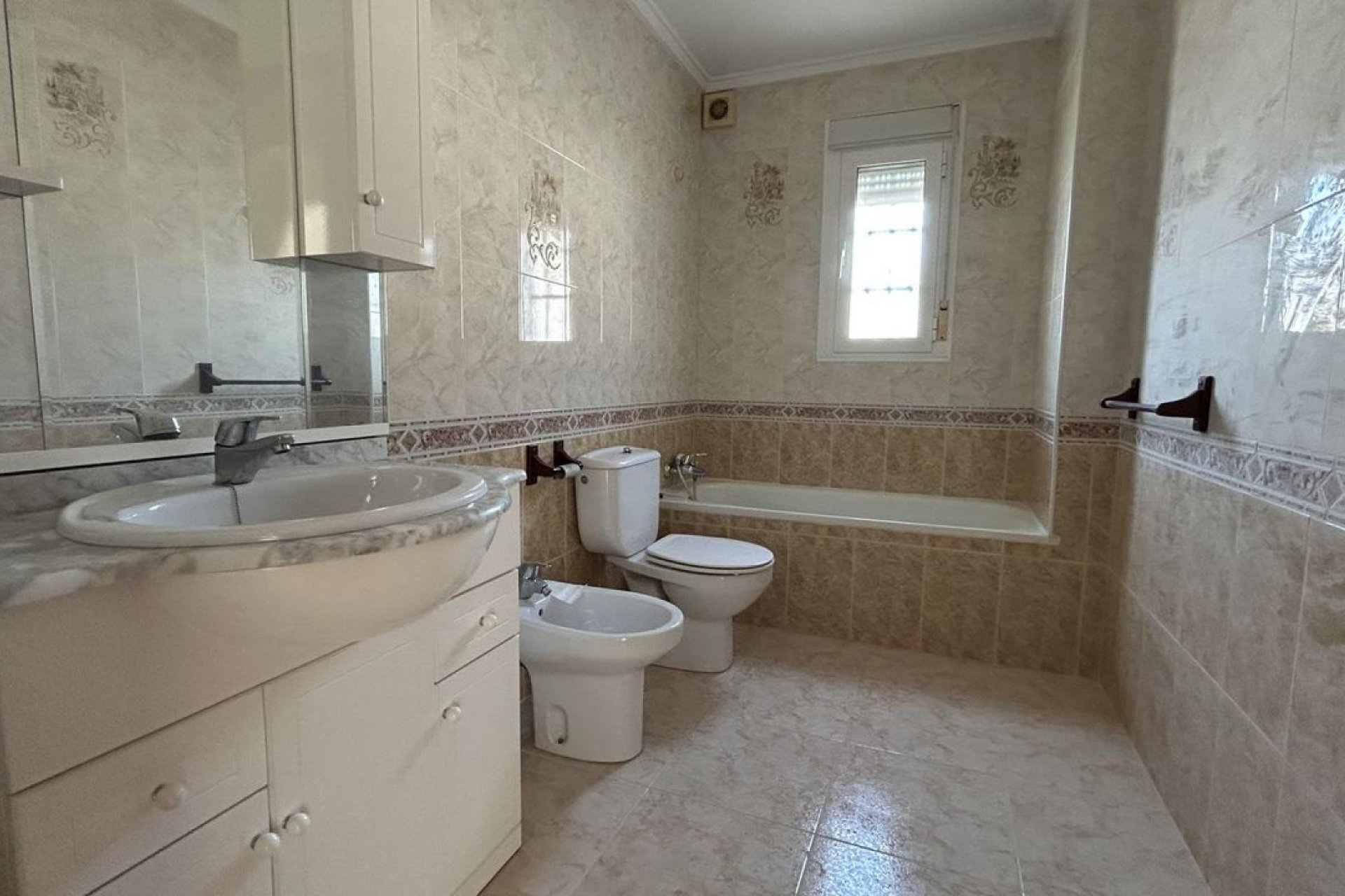 Resale - Villa -
Ciudad Quesada - Costa Blanca