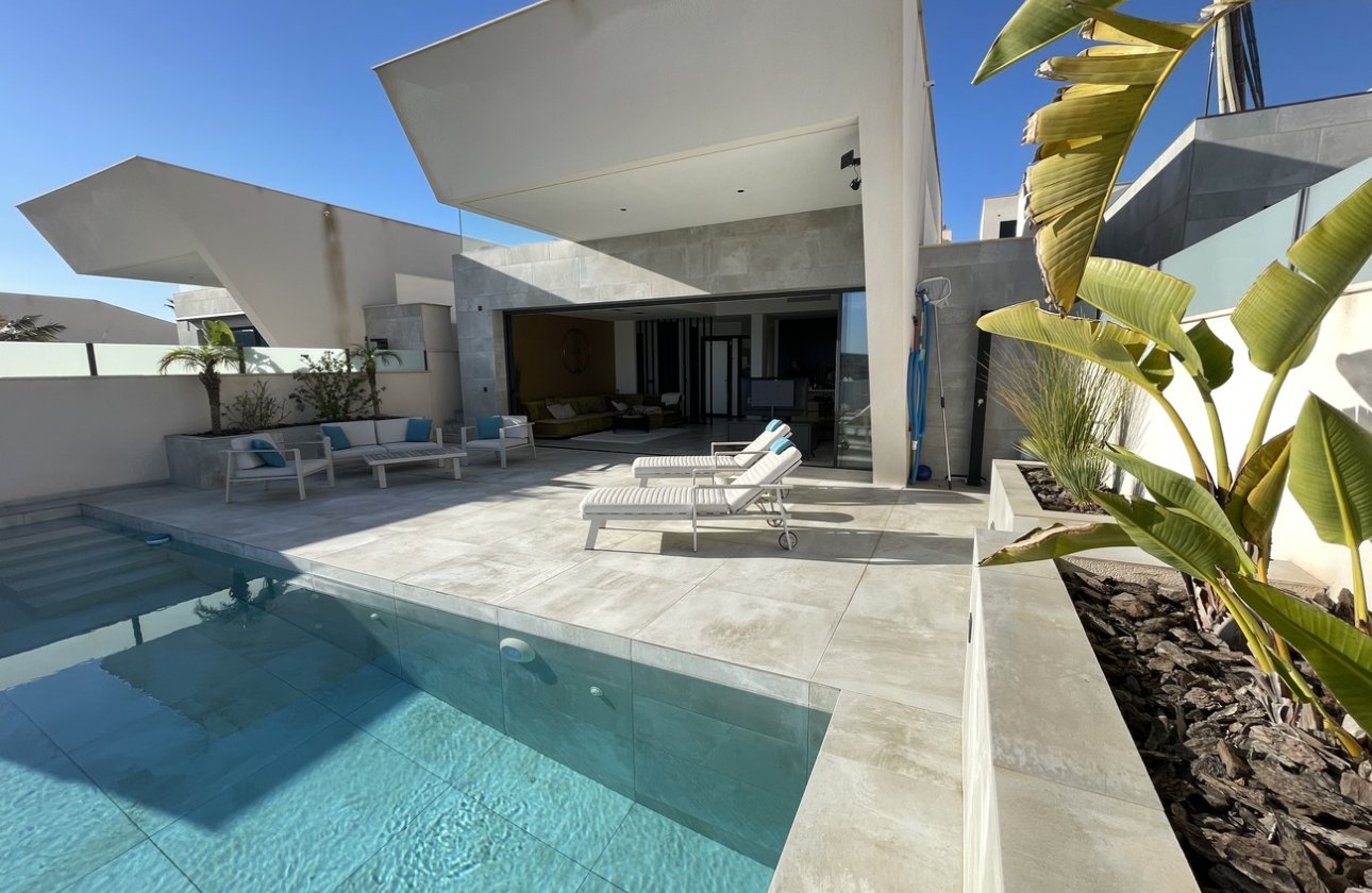 Resale - Villa -
Ciudad Quesada - Costa Blanca