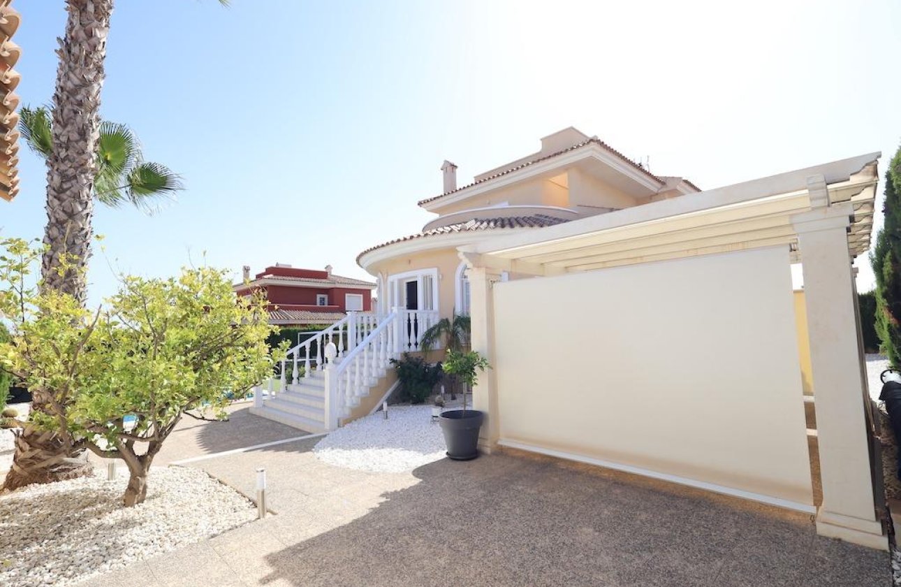 Resale - Villa -
Ciudad Quesada - Costa Blanca