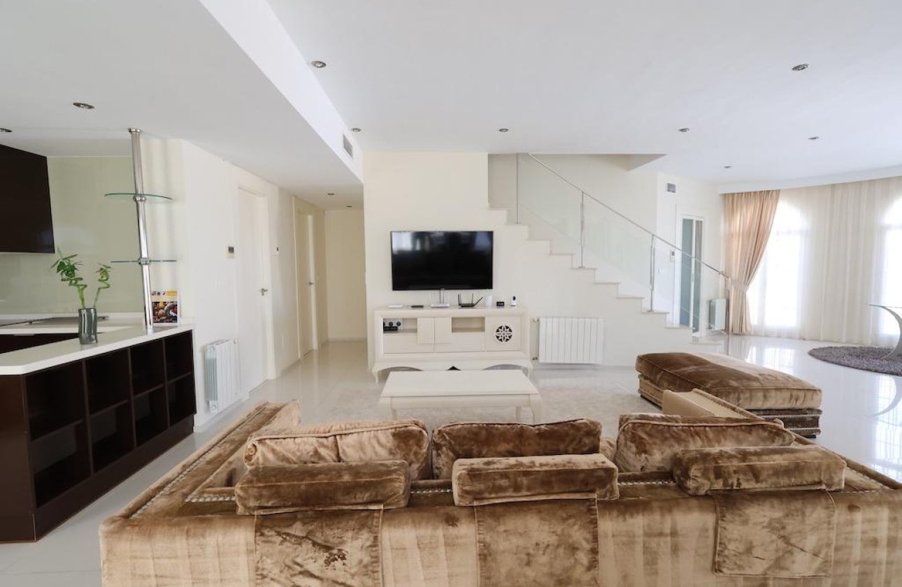 Resale - Villa -
Ciudad Quesada - Costa Blanca