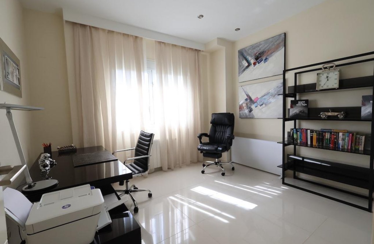 Resale - Villa -
Ciudad Quesada - Costa Blanca