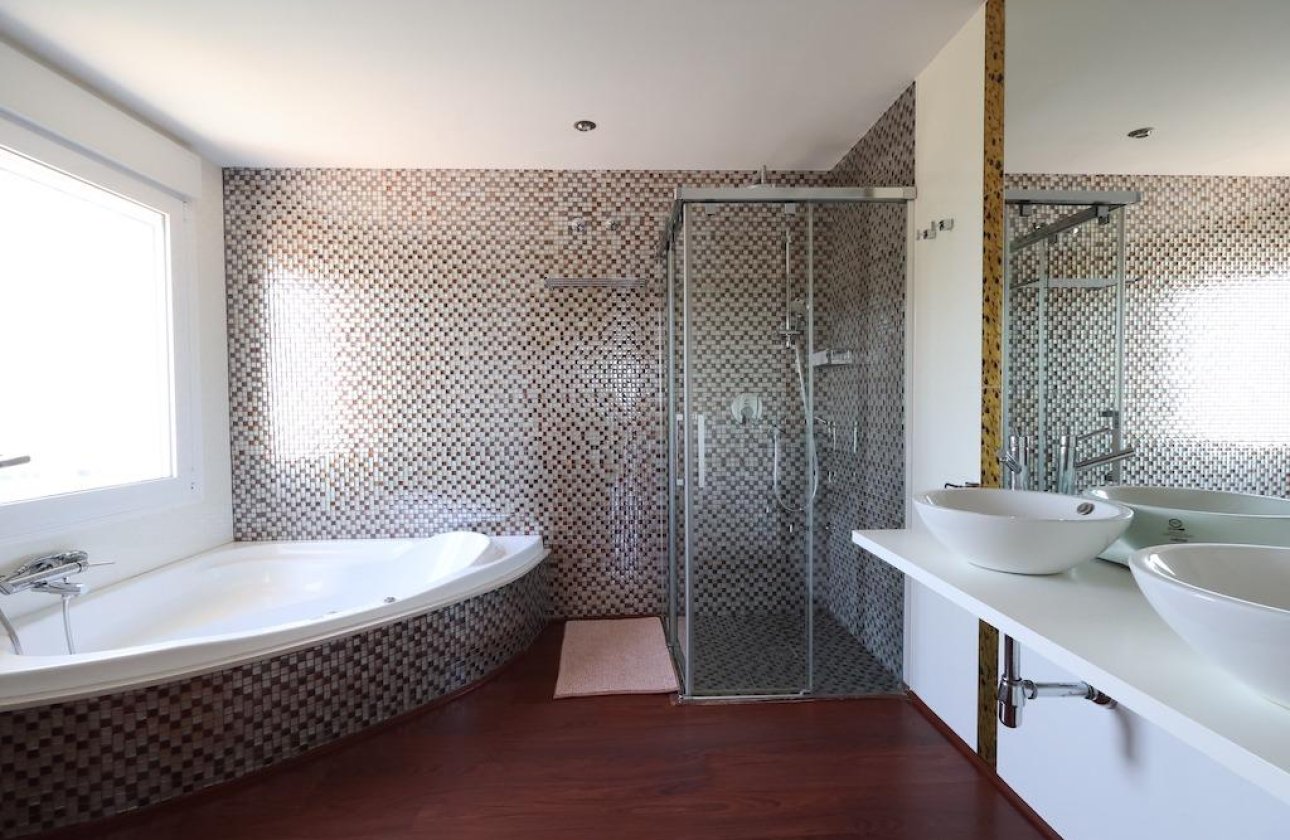 Resale - Villa -
Ciudad Quesada - Costa Blanca