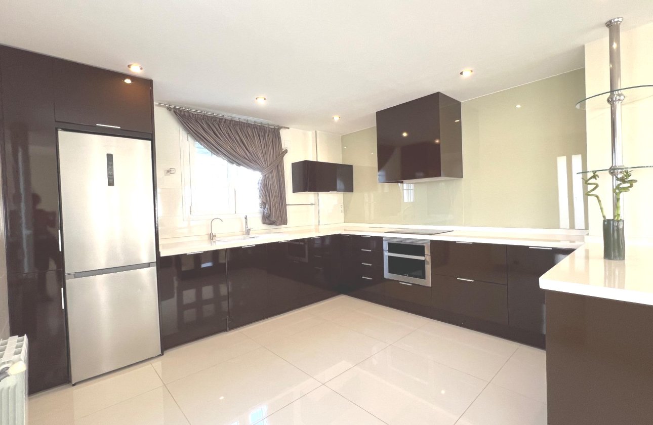 Resale - Villa -
Ciudad Quesada - Costa Blanca