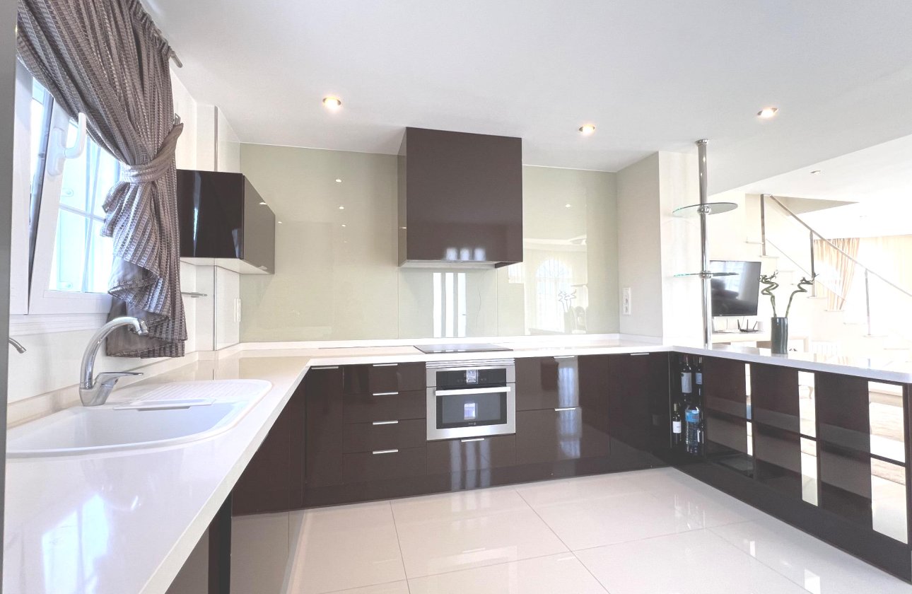 Resale - Villa -
Ciudad Quesada - Costa Blanca