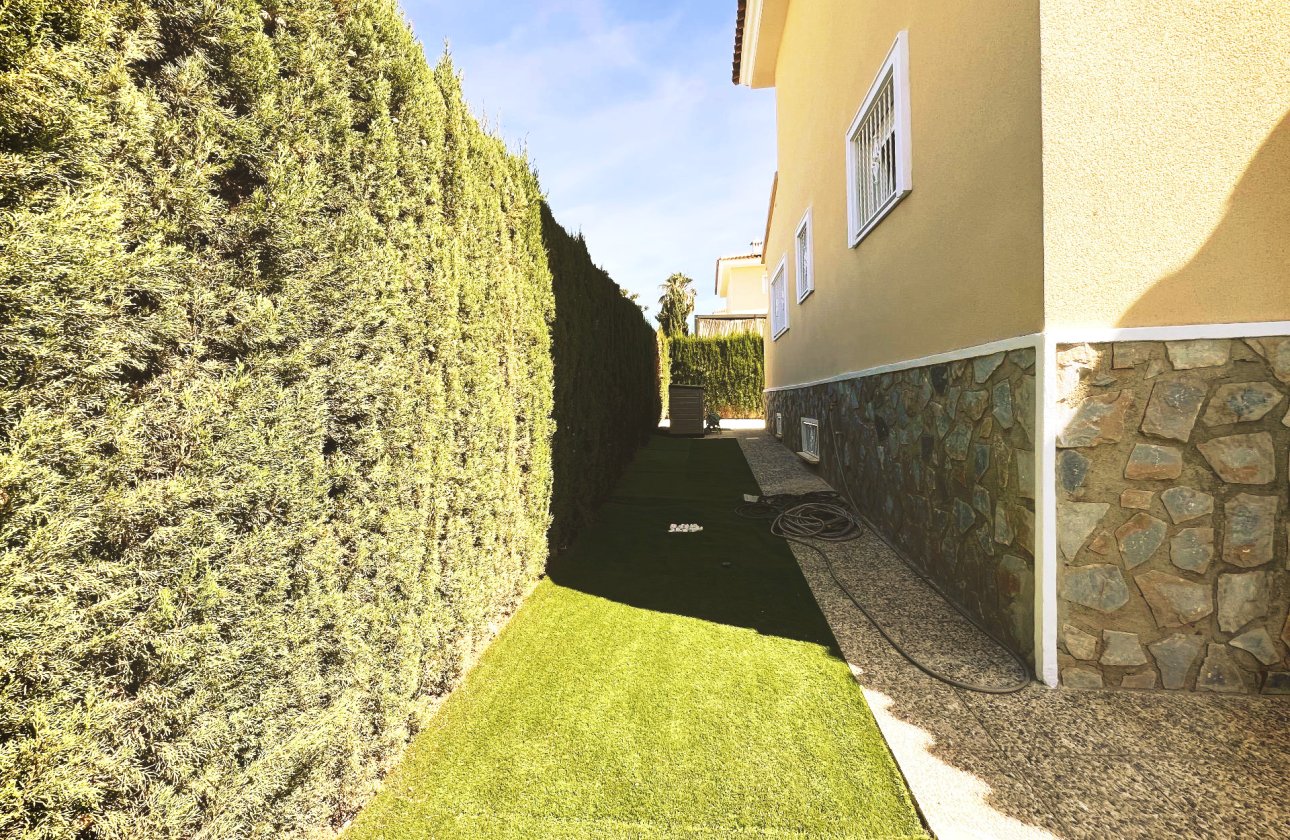 Resale - Villa -
Ciudad Quesada - Costa Blanca